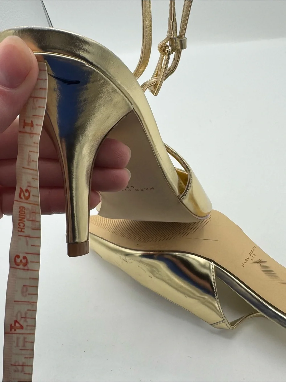 Marc Fisher Dorie Pointed Gold Patent Leather Slingback Pumps Size 9 glam glitz_6